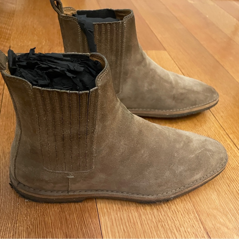 Saint Laurent Chelsea Boot - Size 41.5 / 8.5